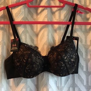 Maidenform black lace push-up bra NEW with tags!